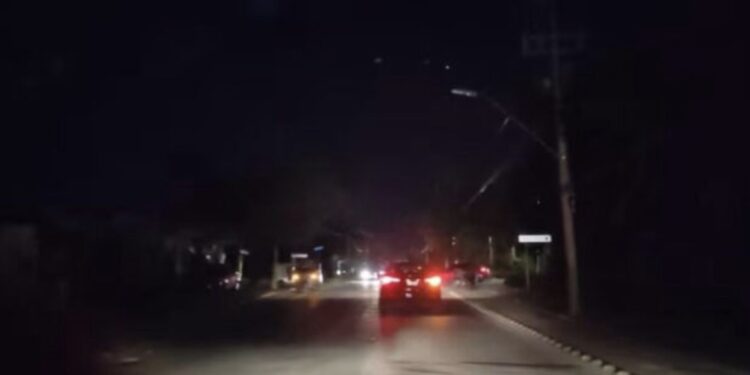 Reportan apagones en Yucatán, Quintana Roo y Chiapas