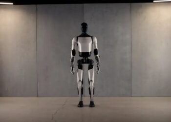 Tesla prepara la venta de Optimus: el robot humanoide de Elon Musk llegaría al mercado en 2027