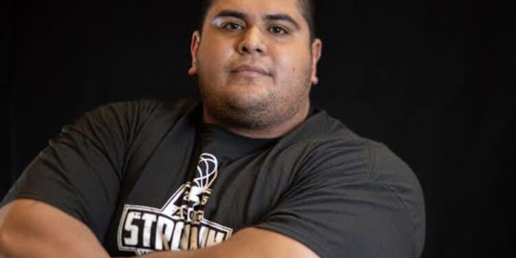 Raúl Flores hace historia: el mexicano levanta 511 kilos y se corona como el hombre más fuerte del mundo