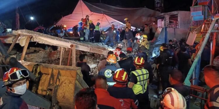 Al menos diez muertos y decenas de heridos por una explosión de pirotecnia en una comunidad del Estado de México