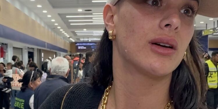Gala Montes desata burlas tras regresar de Estados Unidos y decir que se le ‘olvidó’ el español