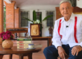 AMLO reaparece con nuevo libro y se lo dedica a Sheinbaum