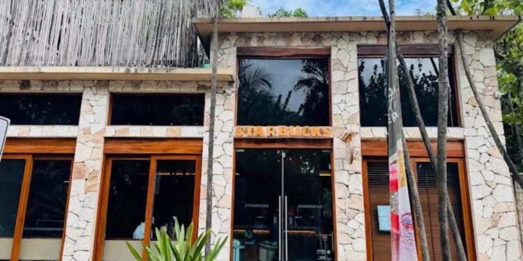 Starbucks cierra su sucursal más emblemática en la zona hotelera de Tulum