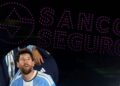 Homenaje a Messi termina en memes: drones forman publicidad y aficionados reaccionan