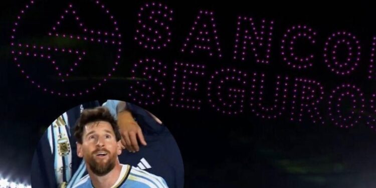 Homenaje a Messi termina en memes: drones forman publicidad y aficionados reaccionan