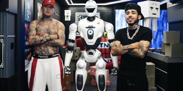 Robot humanoide de más de 100 mil dólares noquea al streamer Westcol durante una transmisión en vivo