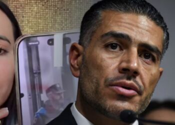Sandra Cuevas pide a García Harfuch poner a dieta a los policías mexicanos tras comparar su físico con el de los españoles