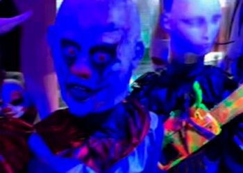 VIDEO: ¿No le pierden? Venden disfraces para Halloween hasta en 6 mil pesos en el mercado de Sonora en CDMX