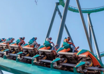 Una persona pierde la vida en montaña rusa de Six Flags; reportan varios heridos y crecen las dudas sobre la seguridad