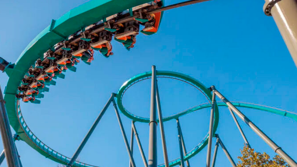 Six Flags CIERRA NUEVE montañas rusas tras un incidente que dejó una persona sin vida y varios lesionados